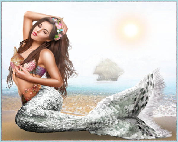 Sirène au coquillage et bateau dans le brouilard