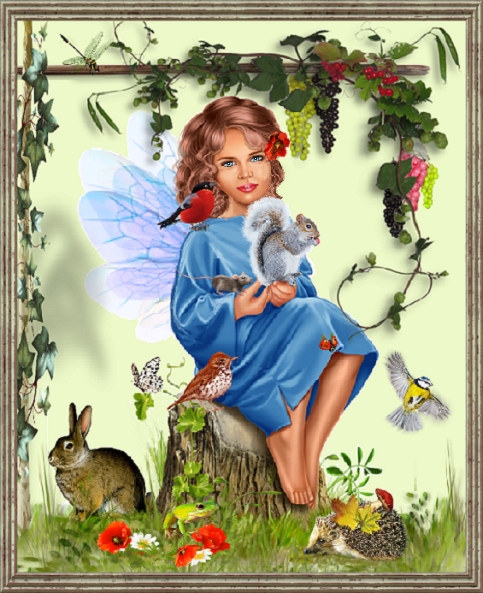 Fillette elfe et petits animaux de la forêt